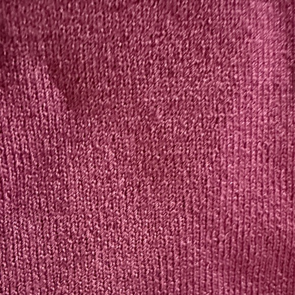 Chic Maroon Sleeveless Tank Top - Picture 4 of 4